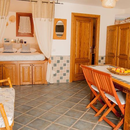 Casa Danilo Lägenhet San Teodoro  Exteriör bild