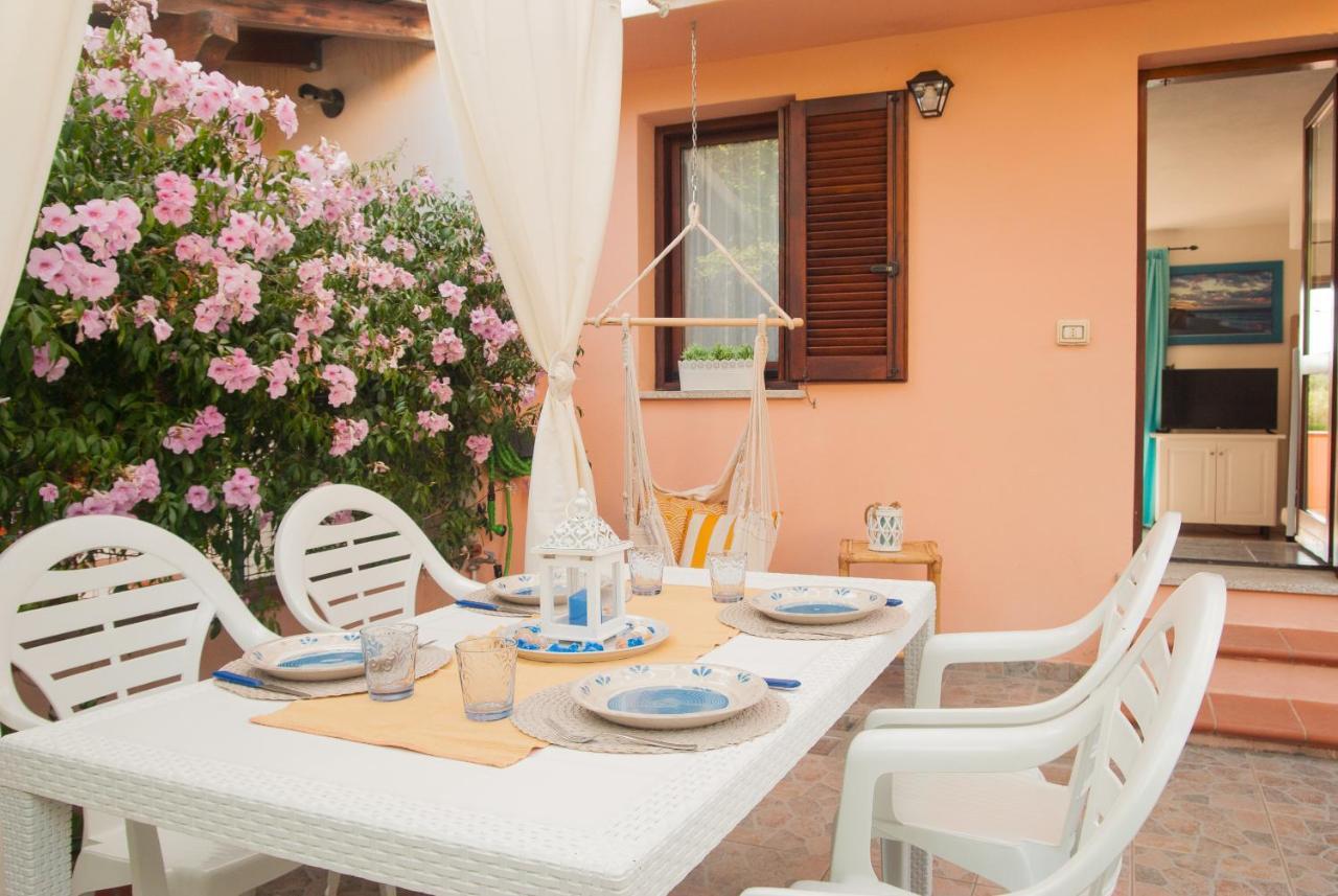 Casa Danilo Lägenhet San Teodoro  Exteriör bild